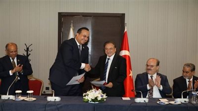 رئيس هيئة الرعاية الصحية يوقع مذكرة تفاهم مع جمعية التعاون المشترك للبلدان التركية والعربية (صور)