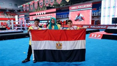 فوز طلاب مدرسة «نور للغات» بالمركزين الرابع والخامس على مستوى العالم (صور)