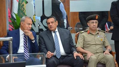 وزير التنمية المحلية ومحافظ القليوبية ومدير سلاح الإشارة يشهدون توقيع بروتوكول لتقديم خدمات الشبكة الوطنية للطوارئ والسلامة العامة