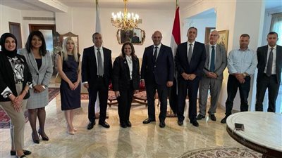 وزيرة الهجرة تعقد مباحثات ثنائية مع وزير العمل القبرصي لتعزيز التعاون المشترك في مجال تنقل العمالة