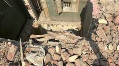 النيابة الإدارية تقرر تشكيل لجنة هندسية لتحديد أسباب انهيار عقار نجع الطواشي بسوهاج