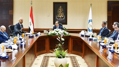 وزير البترول يتابع تطورات مشروع زيادة الطاقة الإنتاجية لمصفاة ميدور (صور)