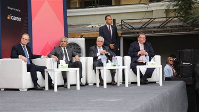 وزيرا التعليم العالي والعمل يفتتحان فعاليات يوم 