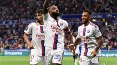 باريس سان جيرمان يكتسح ليون برباعية في الشوط الأول بالدوري الفرنسي