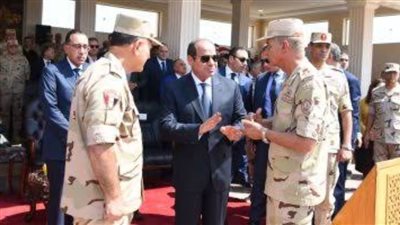 الرئيس السيسي يشهد اصطفاف معدات الإغاثة والمساعدات المقدمة للأشقاء في ليبيا