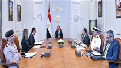 الرئيس السيسي يتابع سير الأعمال والموقف التنفيذي لعدد من المشروعات بالعاصمة الإدارية (صور)