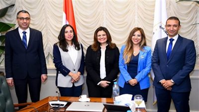 وزيرة الهجرة تبحث التعاون المشترك مع 