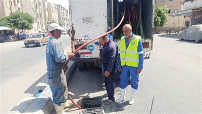 استعدادًا لموسم الأمطار.. رفع كفاءة وتطهير شنايش ومطابق المنتزه بالإسكندرية