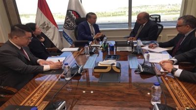  وزير قطاع الأعمال يؤكد اهتمام الحكومة بتنمية علاقاتها التجارية والاستثمارية مع الصين (صور)