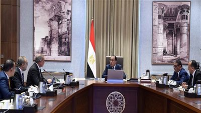 رئيس الوزراء يُتابع مع رئيس صندوق التنمية الحضرية عددا من ملفات العمل