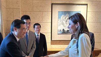 وزيرة الثقافة تلتقي نظيرها الصيني لمناقشة التعاون المُشترك بمجالات الصناعات الإبداعية وصون التراث