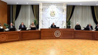 رئيس الوزراء يؤكد اهتمام القيادة السياسية بملفات التعليم والثقافة وغير ذلك من القطاعات المرتبطة برفع الوعي لدى المواطن وبناء شخصيته