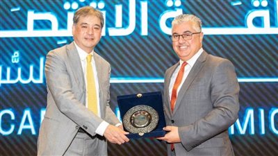 اقتصادية قناة السويس تستقبل 24 شركة يابانية راغبة في الاستثمار بالمنطقة (صور)