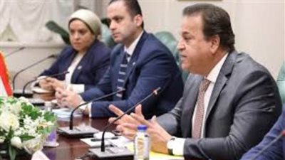 مصر تبحث زيادة الاستثمارات الإيطالية بالقطاع الصحي وتوفير أجهزة لمرضى النخاع الشوكي