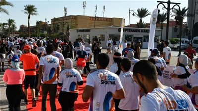 وزير الرياضة يُطلق شارة بدء ماراثون الغردقة ريس للجري على هامش مهرجان البحر الأحمر للفعاليات الرياضية