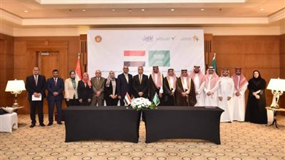 وزير العمل ونظيره السعودي يشهدان توقيع اتفاقية تشغيل برنامج الفحص المهني بين البلدين
