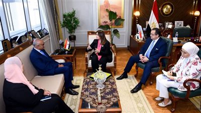  وزيرة الهجرة تستقبل قنصل مصر الجديد في جدة لبحث التعاون في تلبية احتياجات الجالية المصرية 