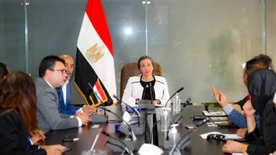 وزيرة البيئة تلتقى ممثلي 