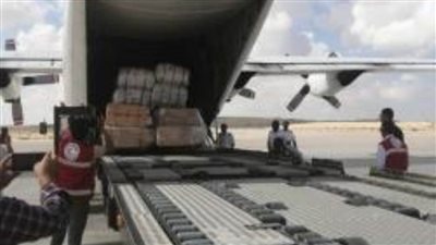 الهلال الأحمر: تسلمنا شحنات 30 طائرة محملة بالمساعدات الدولية لقطاع غزة