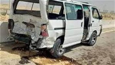 إصابة 16 شخصاً في حادث تصادم بين سيارتين بالطريق الصحراوي بالبحيرة