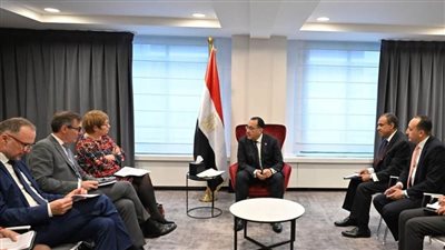 رئيس الوزراء يلتقي رئيسة البنك الأوروبي لإعادة الإعمار والتنمية