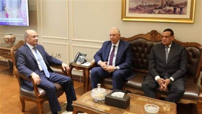 وزراء يتابعون تنفيذ تكليفات الرئيس السيسي بمنع التعديات على الأراضى الزراعية