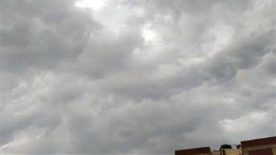 سحب رعدية وأمطار على هذه المناطق.. تفاصيل طقس الساعات المقبلة