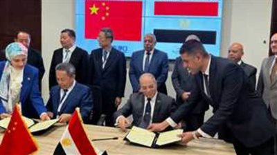 اتفاقية بين ميناء الإسكندرية وتشينغداو الصيني لتبادل الخبرات بالموانئ الخضراء والذكية 