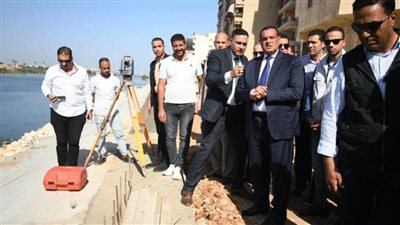 وزير التنمية المحلية ومحافظ الدقهلية يفتتحان ميدان رمسيس بشارع الجيش بعد تطويره