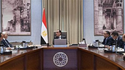 رئيس الوزراء يتابع مع وزير التربية والتعليم خطوات تطوير مسارات التعليم قبل الجامعي