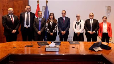 عمرو طلعت وزير الاتصالات وتكنولوجيا المعلومات يشهد توقيع بروتوكول تعاون بين معهد تكنولوجيا المعلومات وشركة فودافون للحلول الذكية VOIS