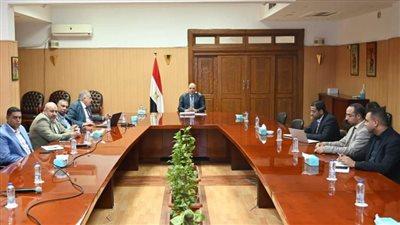 وزير الري يتابع موقف سير العمل والرؤية المستقبلية لأعمال مصلحة الميكانيكا والكهرباء