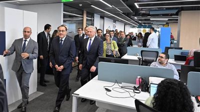 رئيس الوزراء يتفقد ويفتتح عددا من الشركات العالمية العاملة بمصر في مجال خدمات التعهيد
