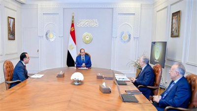الرئيس السيسي يعقد اجتماعًا لمتابعة تطورات المشروعات القومية في قطاعي الزراعة والري (صور)