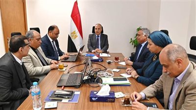 وزير الري يتابع مراجعة وتطوير الخطة القومية للموارد المائية لتمتد لعام 2050