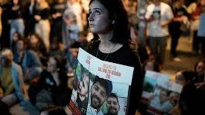 إسرائيل تبلغ عائلات الرهائن المقرر إطلاق سراحهم اليوم من قطاع غزة