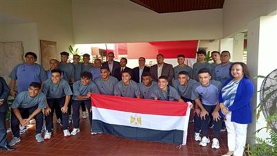   وزير الشباب يشيد بمشاركة البعثات الرياضية بالخارج في العملية الانتخابية (صور)