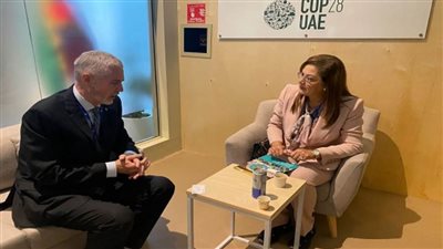 وزيرة التخطيط تبحث سبل التعاون مع المدير العام للمعهد العالمي للنمو الأخضر (صور)