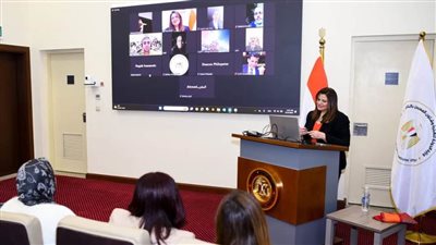 وزيرة الهجرة تلتقي الجاليات المصرية بالخارج للاطمئنان عليهم في الأيام التصويتية الثلاثة للانتخابات الرئاسية