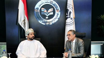الرئيس التنفيذي للهيئة العامة للاستثمار  والمناطق الحرة ووزير التجارة والصناعة وترويج الاستثمار العماني يبحثان تعميق التعاون الاستثماري بين البلدين