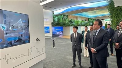 وزير الصحة يزور مركز عمليات شركة هواوي بـ«الصين» لبحث التعاون في مجال التحول الرقمي بالرعاية الصحية