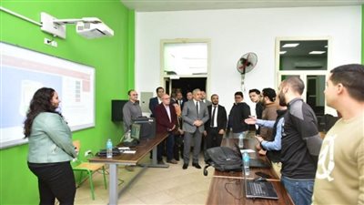 وزير العمل يتفقد دورات تدريب مهني لـ 151 شابًا وفتاًة بمعهد الساليزيان الإيطالي في القاهرة (صور)