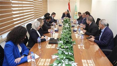 وزير الزراعة يبحث مع وفد منظمة التعاون الاقتصادي والتنمية 