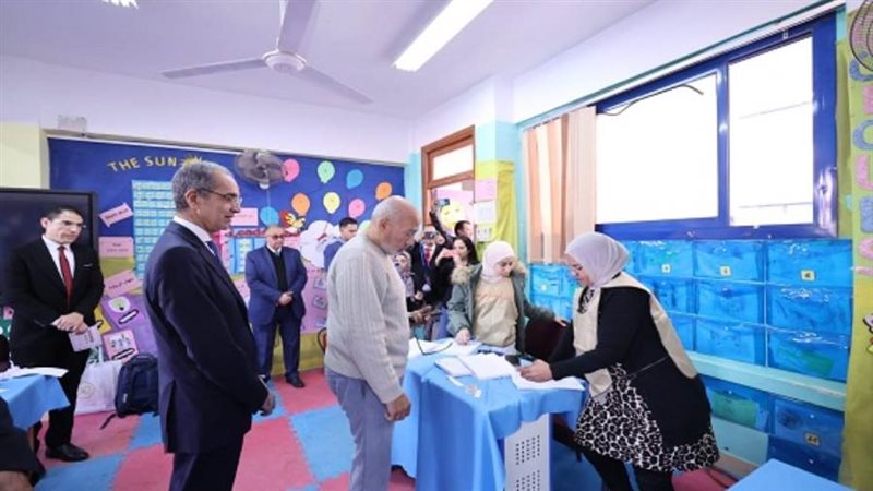 وزير الاتصالات يدلي