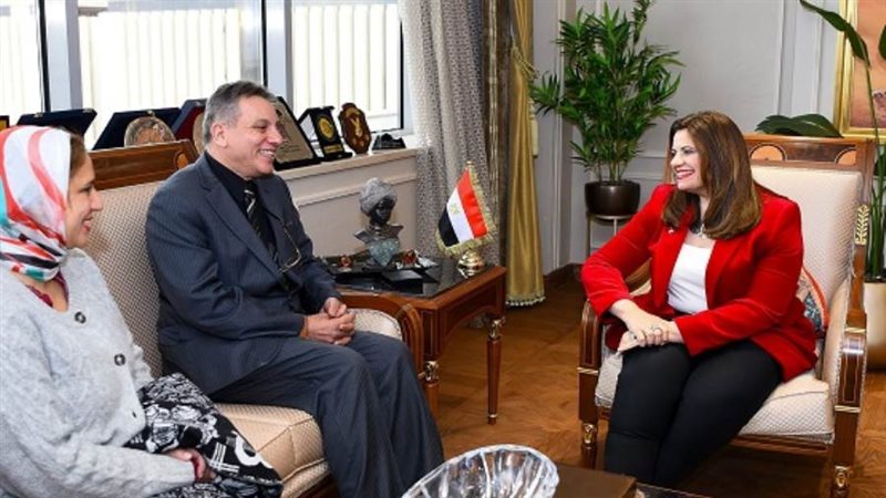 وزيرة الهجرة تستقبل