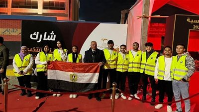 أيمن صبحي يدلي بصوته في الانتخابات الرئاسية بالتجمع الخامس (صور)