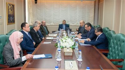 وزير الإنتاج الحربي يتابع آخر مستجدات المشروعات الجاري تنفيذها ومناقشة رؤى التطوير