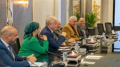 وزير الدولة للإنتاج الحربي ومحافظ جنوب سيناء يناقشان أوجه تعزيز التعاون المشترك (صور)