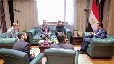 وزير الصحة يستقبل السفير الألماني لدى مصر  لبحث سبل التعاون بين البلدين