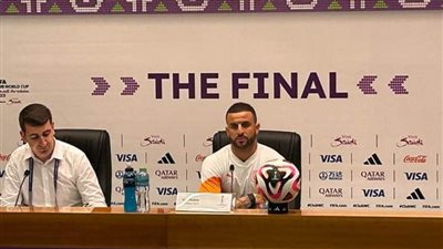 ووكر: صلاح متواضع ورحيل محرز للدوري السعودي خسارة للسيتي